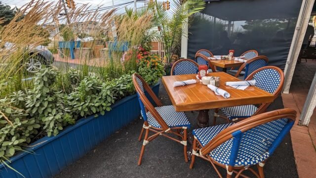 Blue Water Cafe