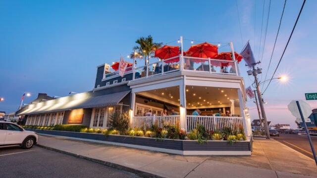 Tuckers Tavern